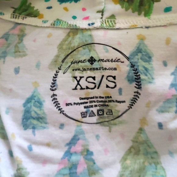 "Merry and Bright" Girls Christmas Tree Robe - Picture 4 of 4